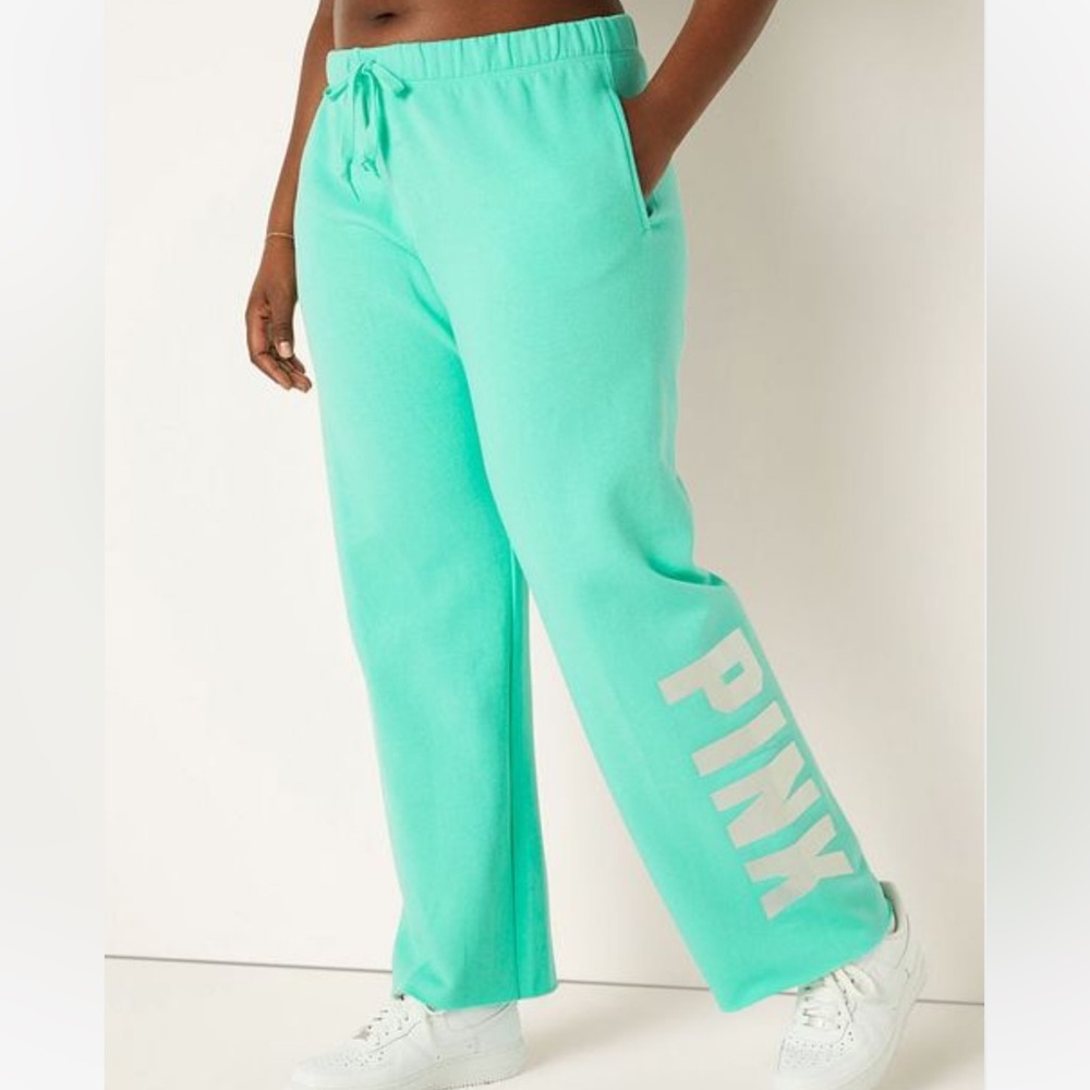 Victoria’s Secret Pink heritage classic fleece pants
